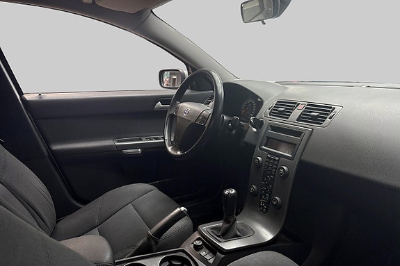 Volvo S40 8 of 10