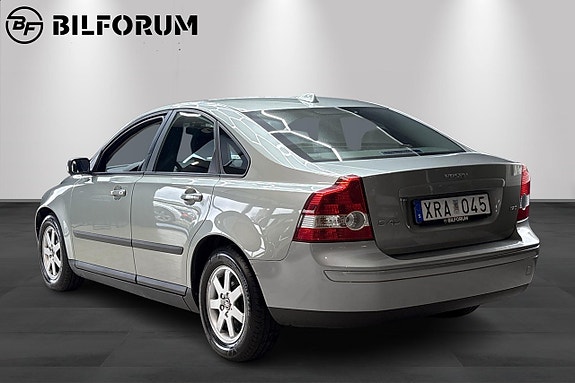 Volvo S40 4 of 10