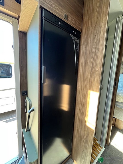 Eura Mobil Profila T 726 QF MB 7 of 11