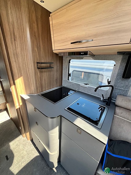 Eura Mobil Profila T 726 QF MB 6 of 11