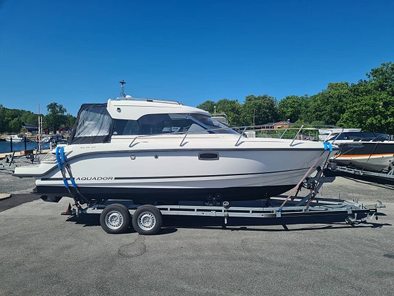 Aquador 25 HT Mercruiser/Mercury 4.5L V6 DTS Bravo 3 2021
