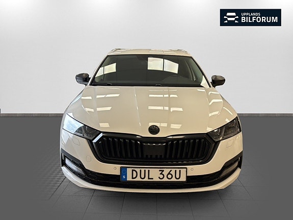 Skoda Octavia 2 of 5