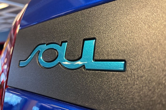 Kia e-Soul 7 of 27