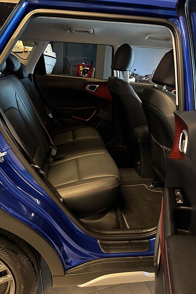 Kia e-Soul 8 of 27