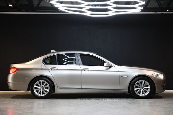 BMW 530i 9 of 30