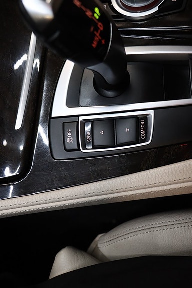BMW 530i 27 of 30