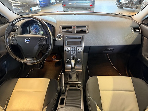 Volvo V50 14 of 18