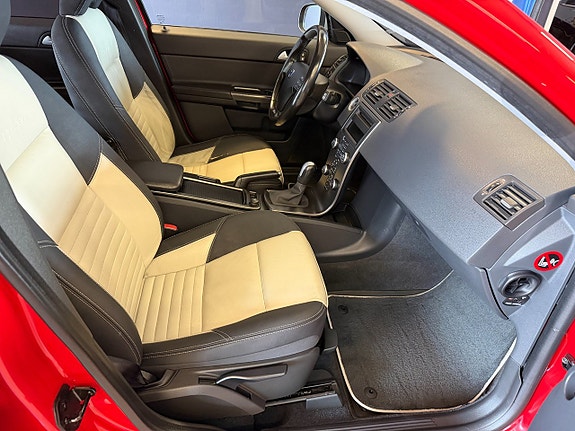 Volvo V50 12 of 18