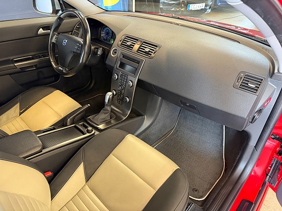 Volvo V50 13 of 18