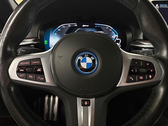 BMW 530e 27 of 30