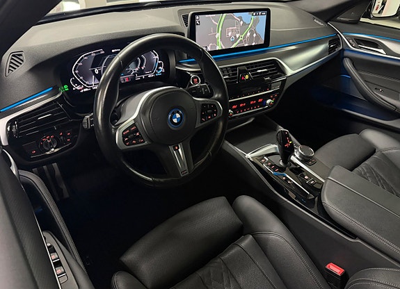BMW 530e 9 of 30
