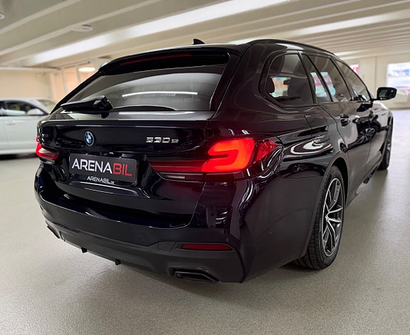 BMW 530e 4 of 30