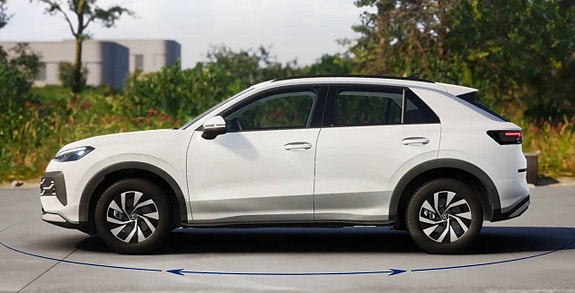 Volkswagen T-Roc 2 of 4