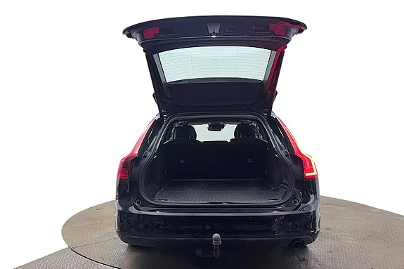 Volvo V90 8 of 29