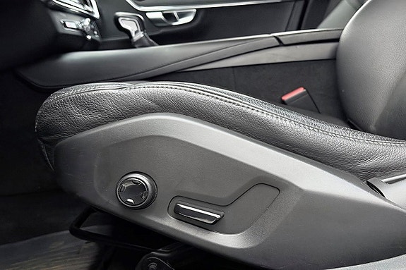 Volvo V90 14 of 29