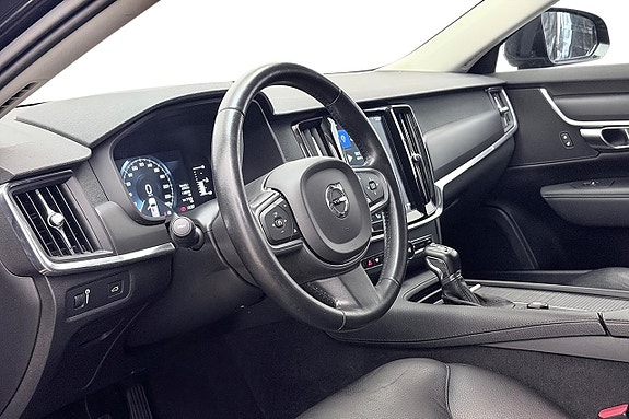 Volvo V90 13 of 29