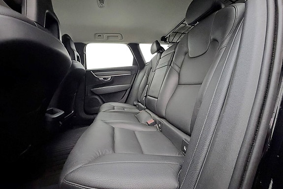 Volvo V90 15 of 29