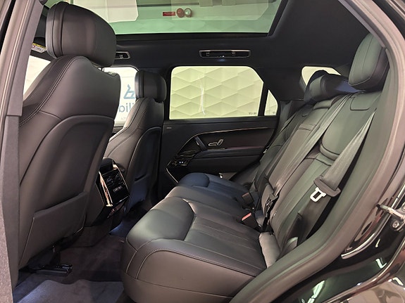 Land Rover Range Rover Sport 7 of 11
