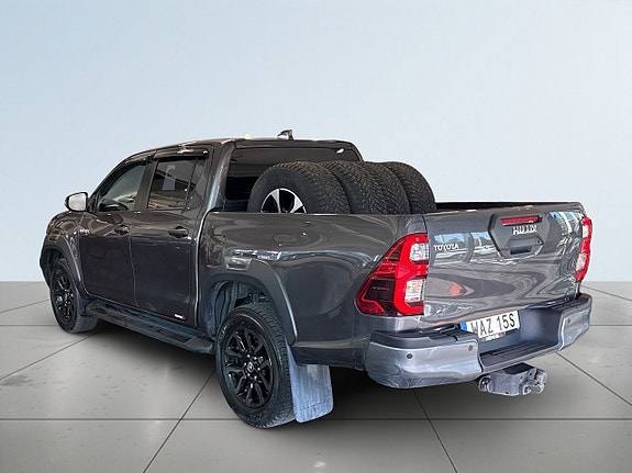 Toyota HiLux 5 of 5