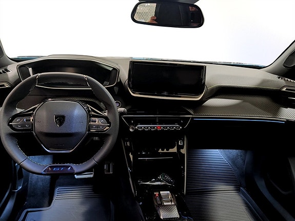 Peugeot 2008 3 of 5