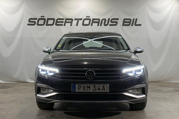 Volkswagen Passat Alltrack 4 of 5