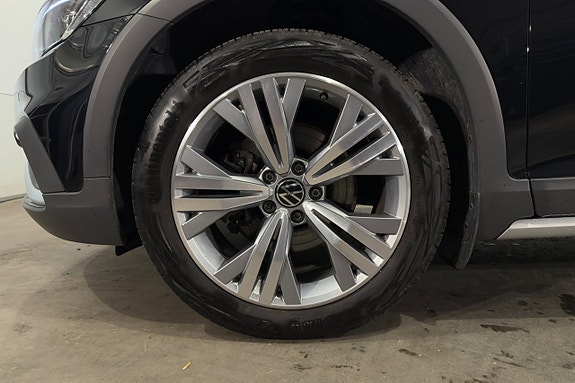 Volkswagen Passat Alltrack 24 of 24