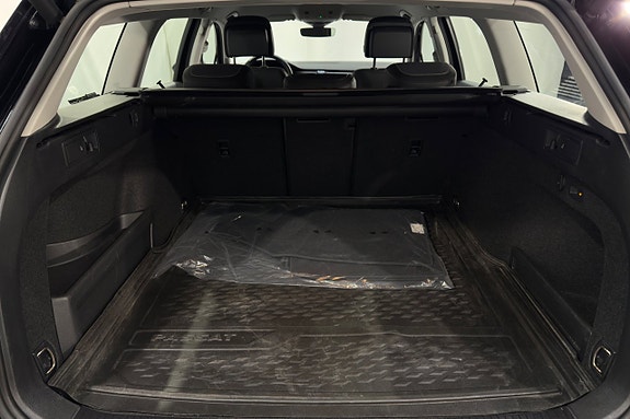Volkswagen Passat Alltrack 23 of 24