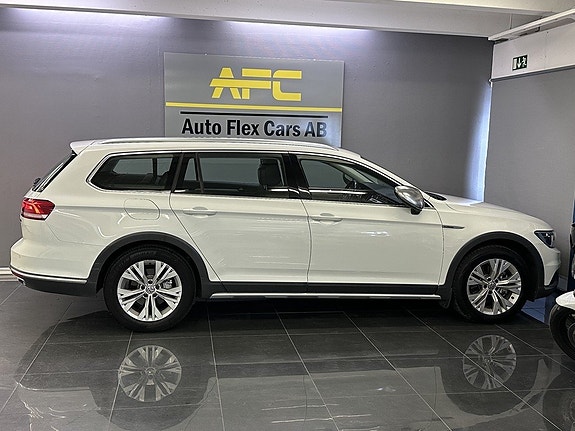 Volkswagen Passat Alltrack 7 of 23
