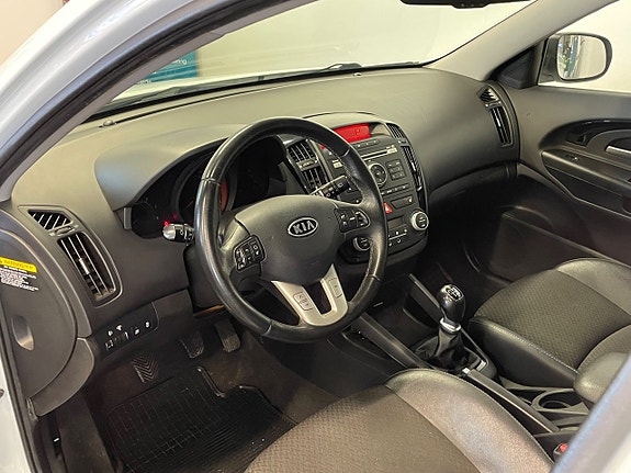 Kia Ceed 5 of 5