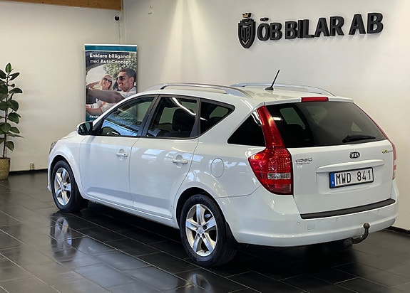 Kia Ceed 3 of 5