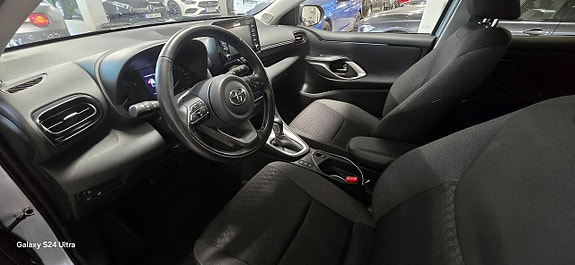 Toyota Yaris 6 of 6