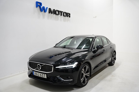 Volvo S60 2 of 5