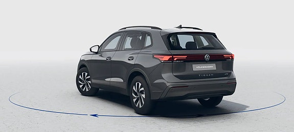 Volkswagen Tiguan 3 of 4