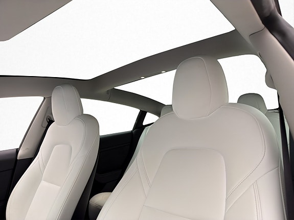 Tesla Model 3 18 of 30