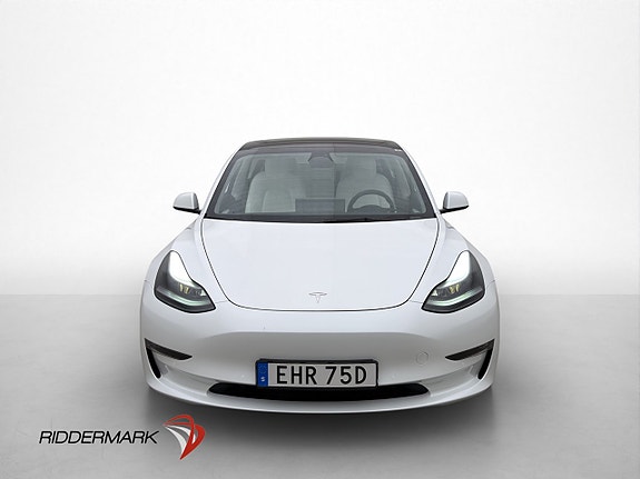 Tesla Model 3 3 of 5