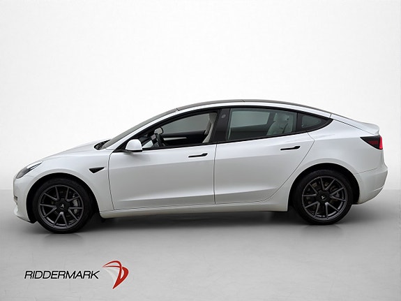 Tesla Model 3 5 of 5