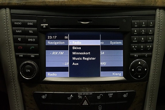 Mercedes-Benz CLS320 14 of 15