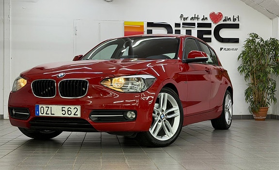 BMW 118d 2 of 5