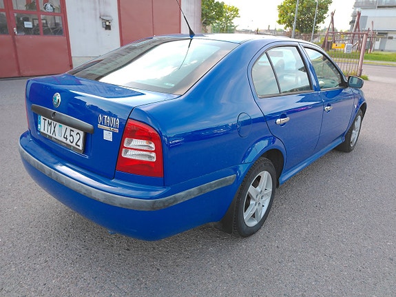 Skoda Octavia 3 of 5