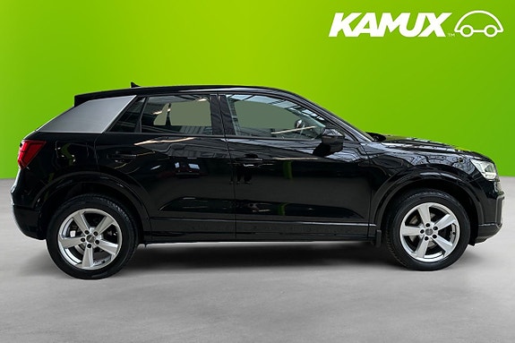Audi Q2 2 of 5