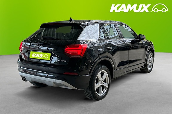 Audi Q2 4 of 5