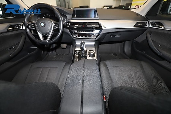 BMW 530d 2 of 19