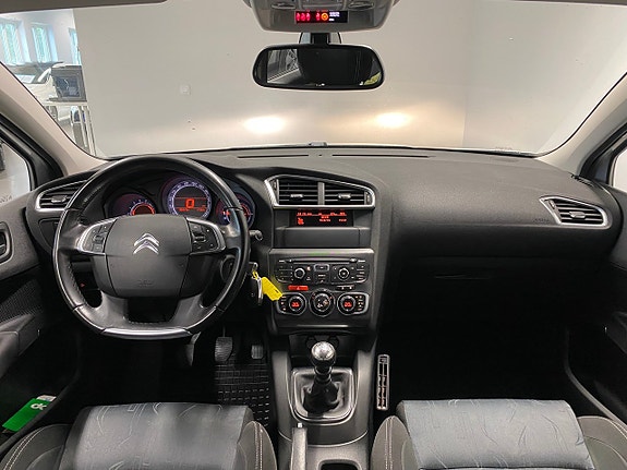 Citroen C4 10 of 12