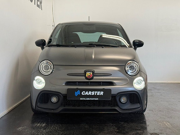 Abarth 595 2 of 5