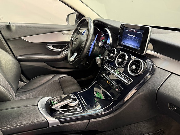 Mercedes-Benz C220 d 17 of 23
