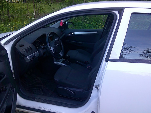 Opel Astra 5 of 5