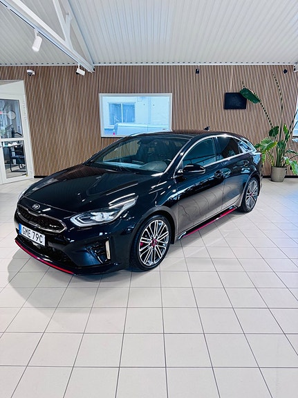 Kia ProCeed 8 of 22