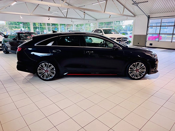 Kia ProCeed 5 of 22