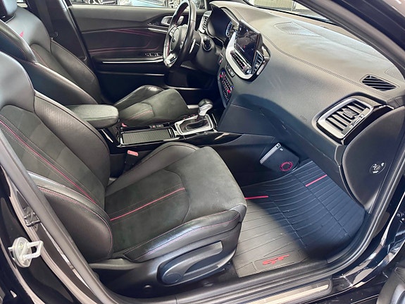 Kia ProCeed 10 of 22
