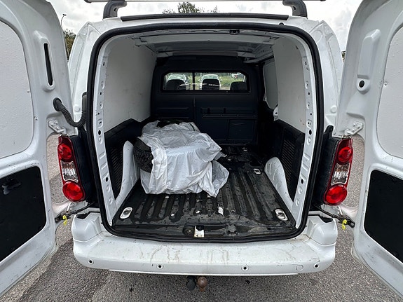 Peugeot Partner 6 of 9